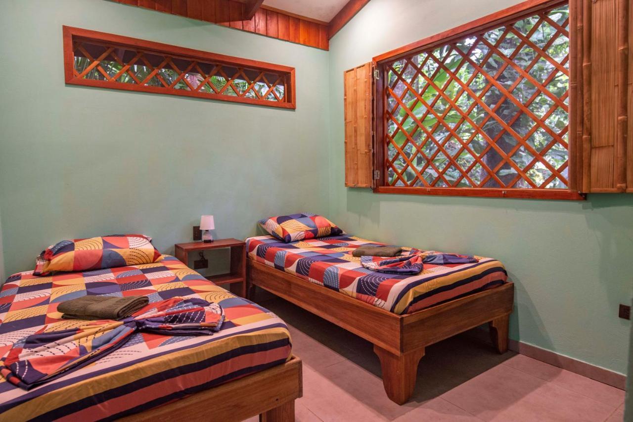 Villa Pina Dorada Dependencia Del Hotel Casa Merlin Puerto Viejo de Talamanca Dış mekan fotoğraf