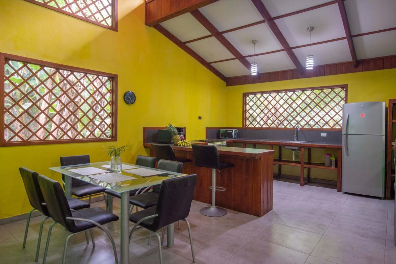 Villa Pina Dorada Dependencia Del Hotel Casa Merlin Puerto Viejo de Talamanca Dış mekan fotoğraf