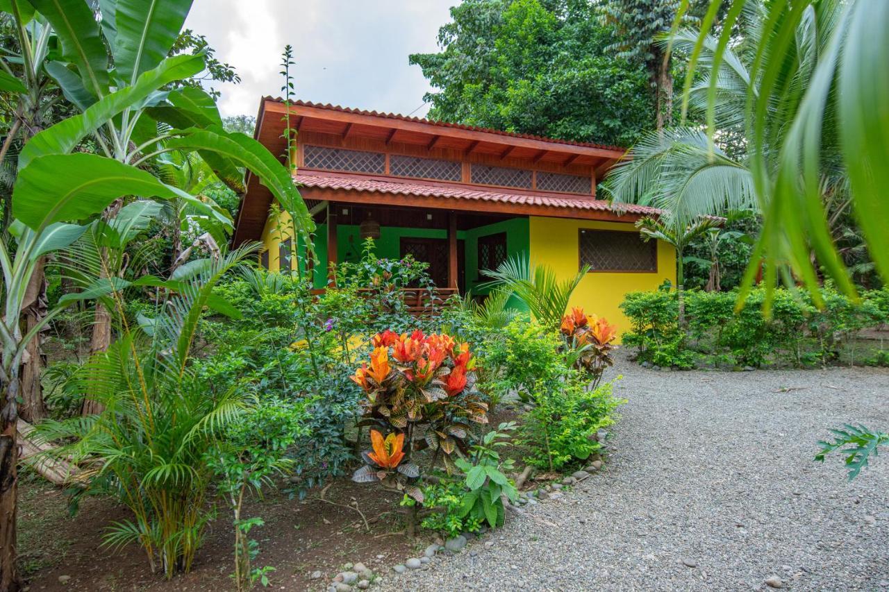 Villa Pina Dorada Dependencia Del Hotel Casa Merlin Puerto Viejo de Talamanca Dış mekan fotoğraf