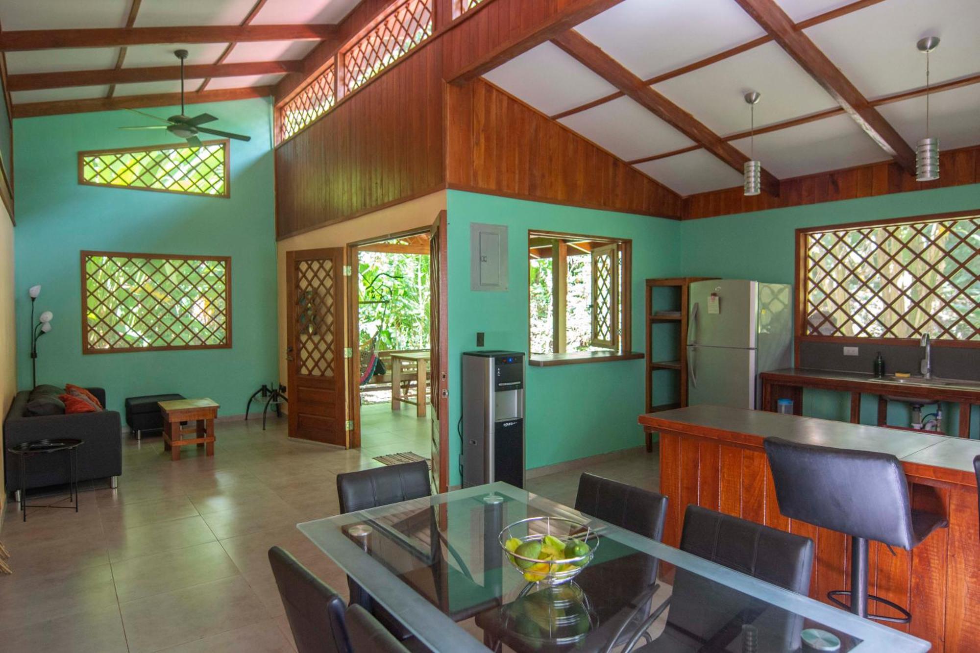 Villa Pina Dorada Dependencia Del Hotel Casa Merlin Puerto Viejo de Talamanca Dış mekan fotoğraf