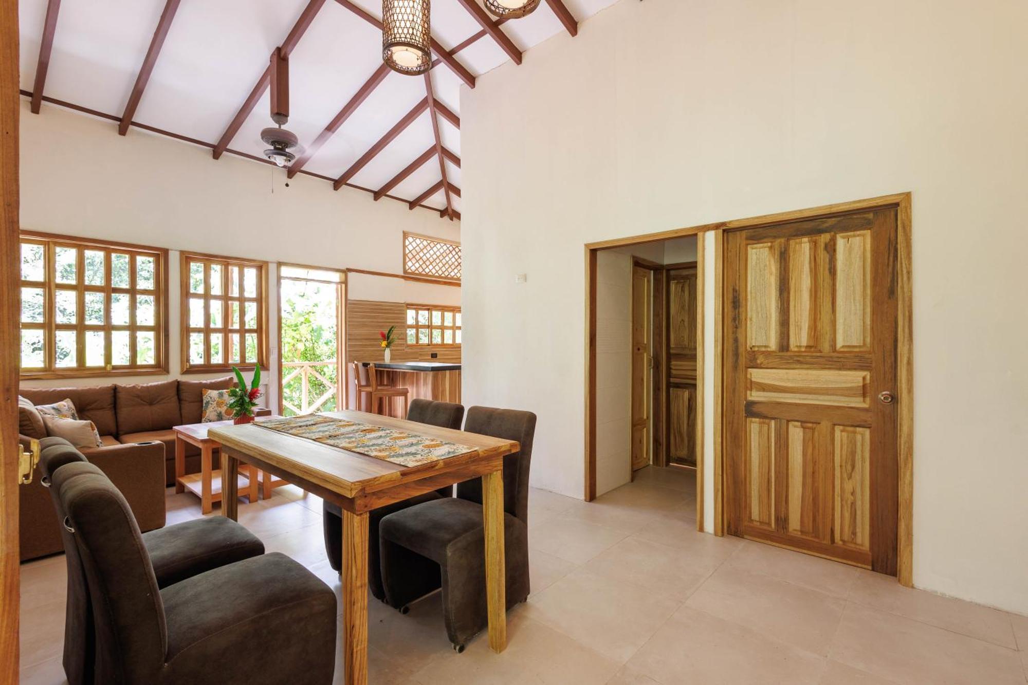 Villa Pina Dorada Dependencia Del Hotel Casa Merlin Puerto Viejo de Talamanca Dış mekan fotoğraf
