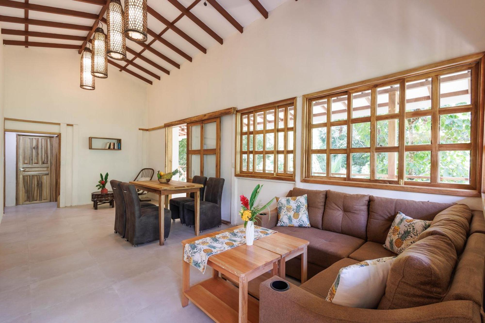 Villa Pina Dorada Dependencia Del Hotel Casa Merlin Puerto Viejo de Talamanca Dış mekan fotoğraf